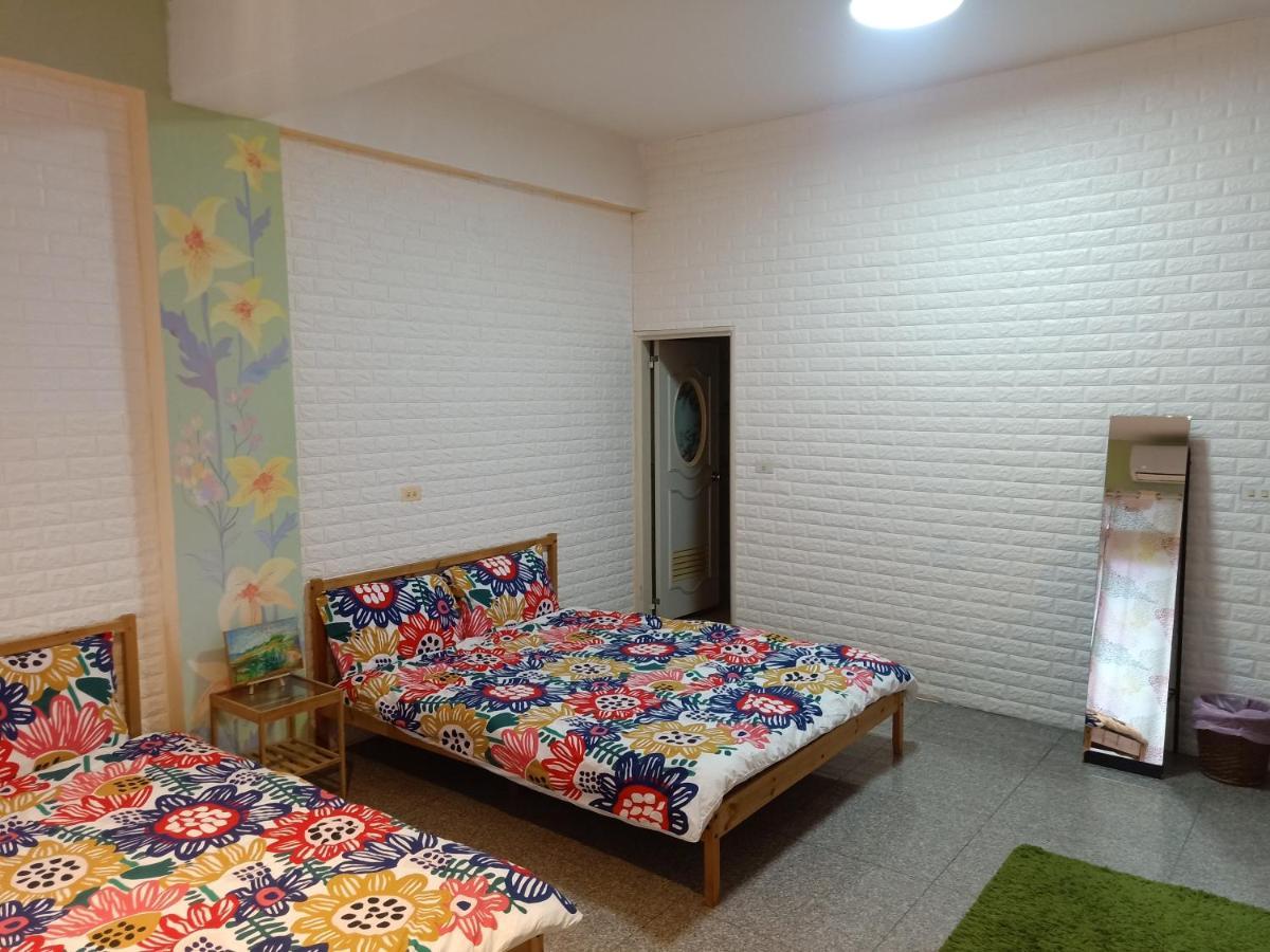 Fish Hostel Yingge Exterior photo